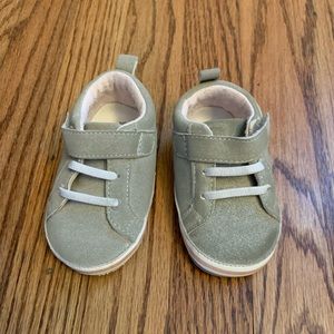 Surprize by Stride Rite Baby Sneaker, 6-12 months